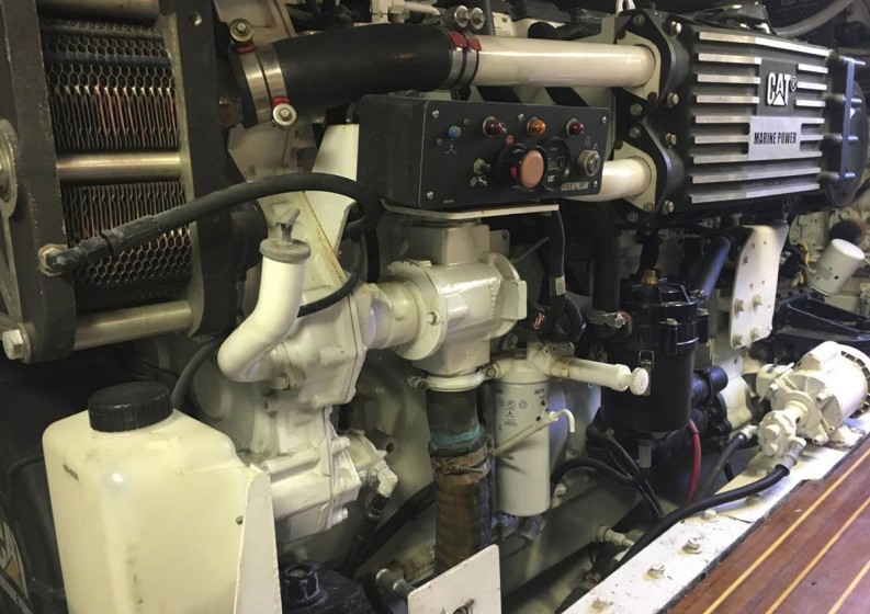 Arrowhead Yacht Photos Pics CAT engine - strbd