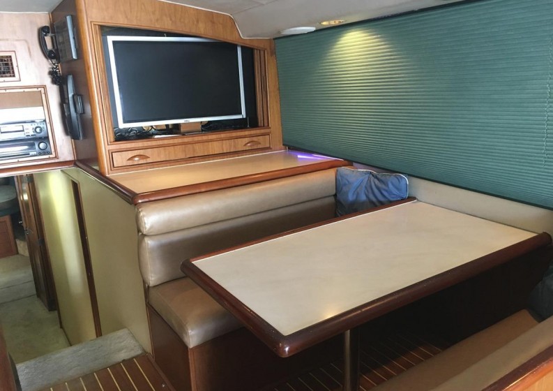 Arrowhead Yacht Photos Pics Dinette with TV