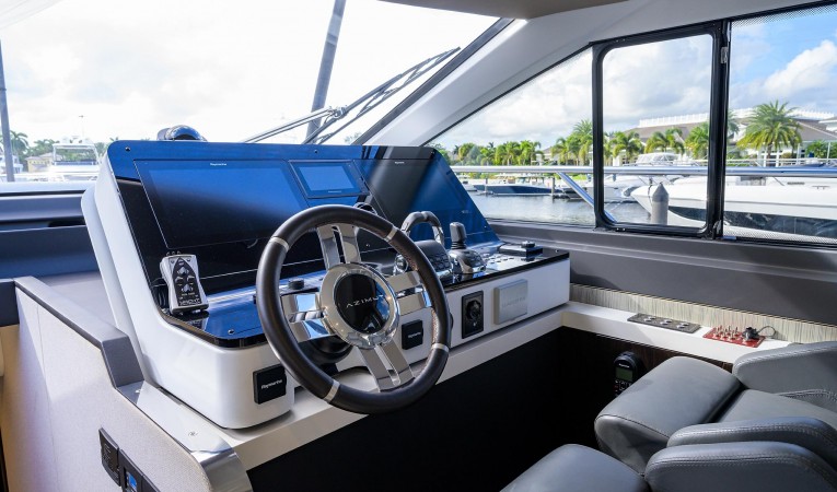 60 Azimut 