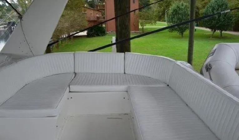 48 Ocean Flybridge  - Aft Seating