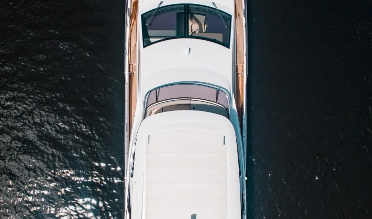 72 Azimut 