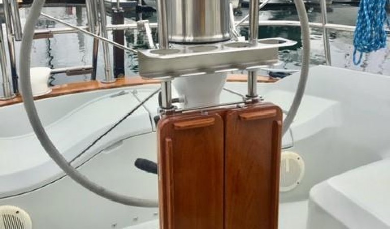 38 Ericson Helm with table