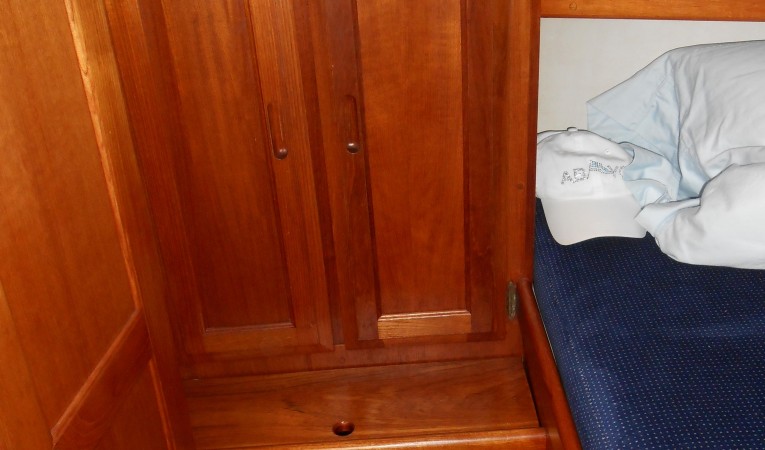 38 Ericson Forward stateroom storage