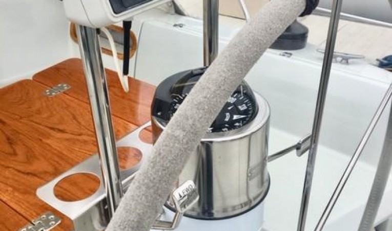 38 Ericson Covered helm