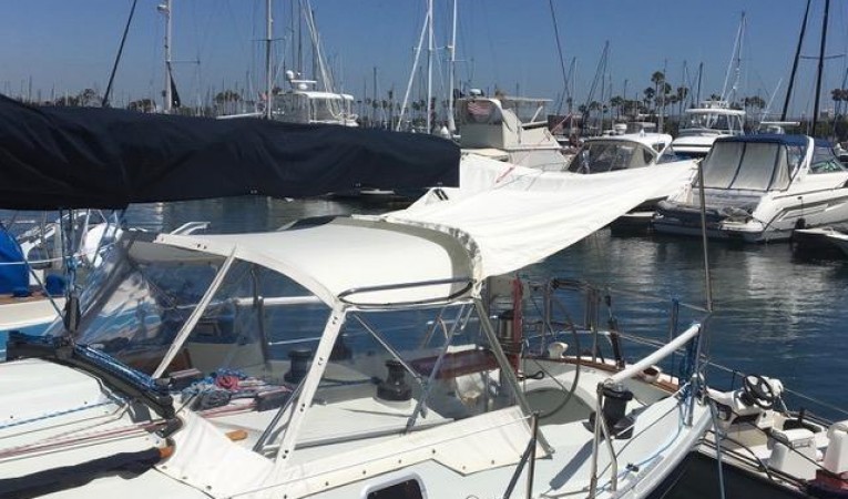 38 Ericson Cockpit cover sunbrella