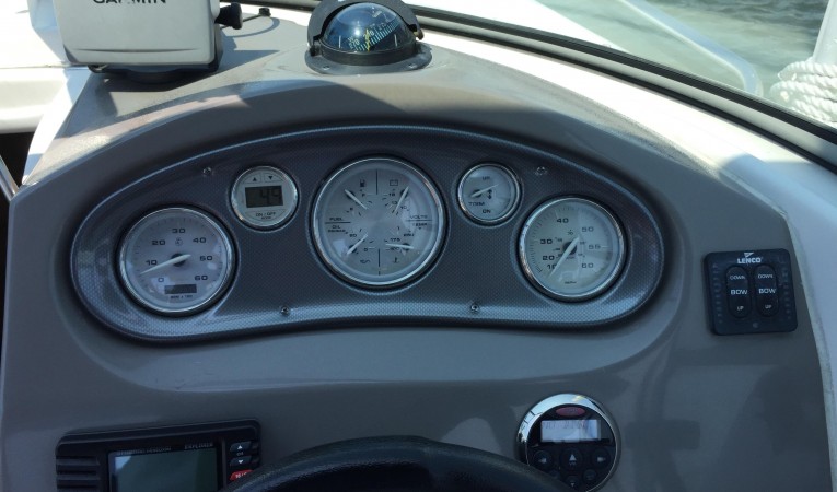 28 Rinker Gauge Cluster