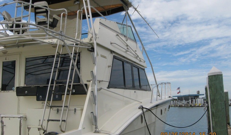 55 Hatteras Starboard profile