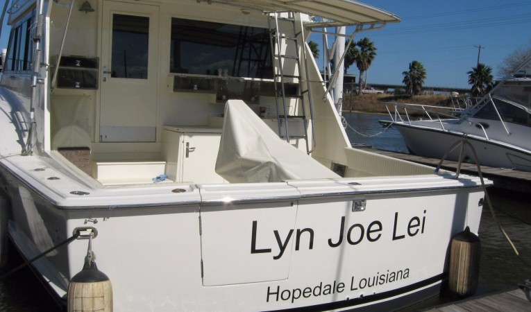 55 Hatteras Transom