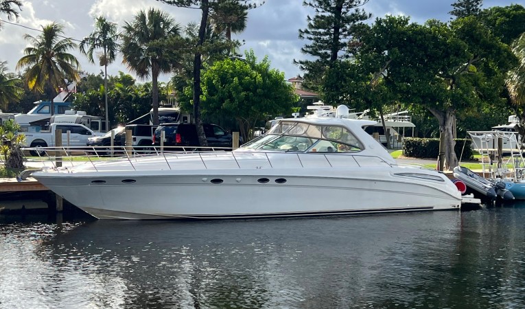 54 Sea Ray 