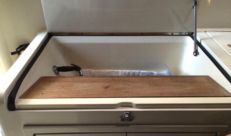 41 Viking Carving Board & Sink