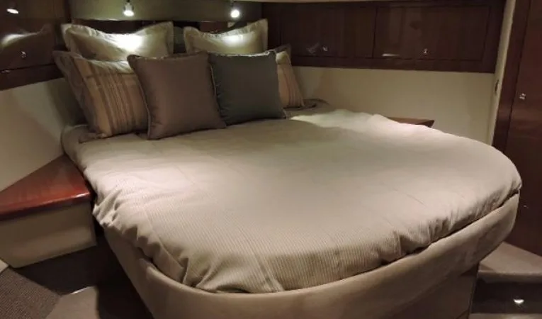 63 Riviera VIP Bed