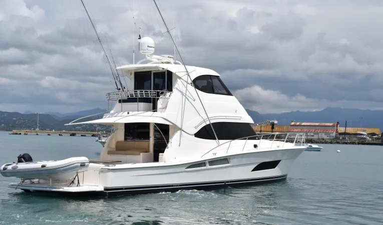 63 Riviera Stbd Aft View