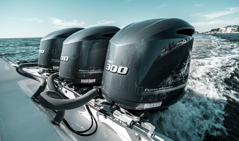 35 Contender Triple 300 Yamahas