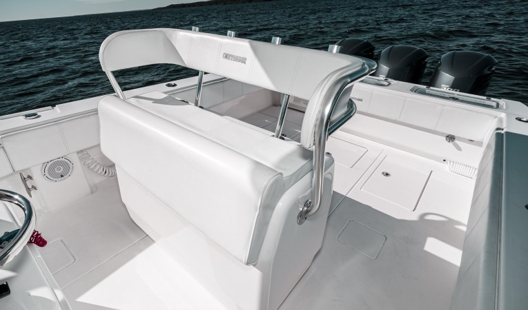 35 Contender Helm Seat