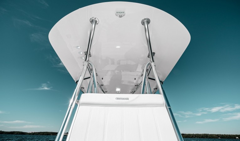 35 Contender Hard Top