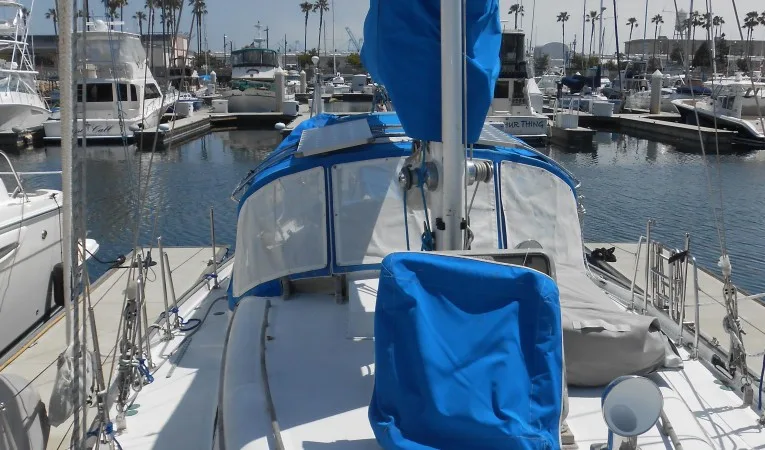 44 Kelly Peterson View aft