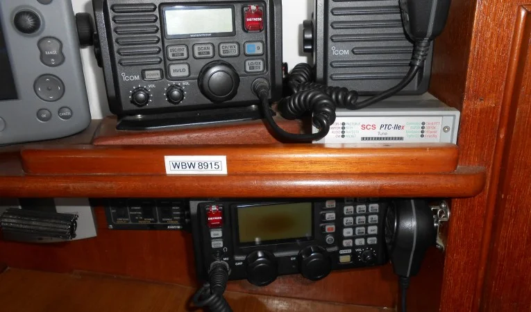 44 Kelly Peterson Electronics