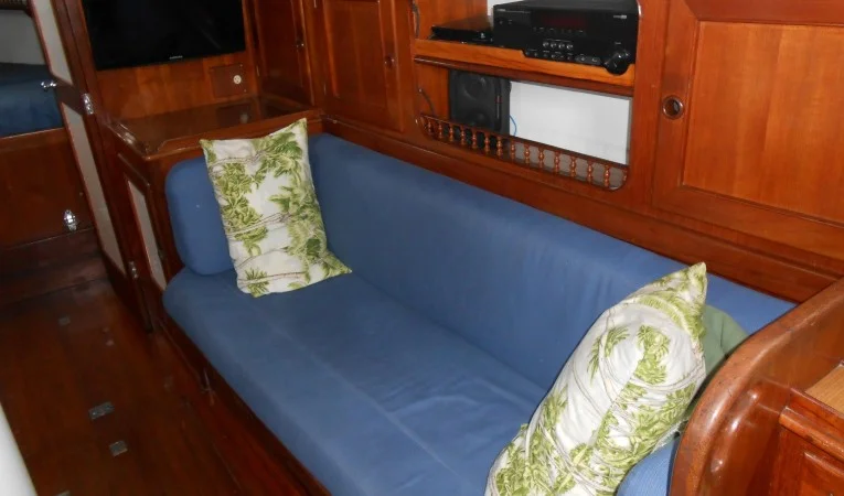 44 Kelly Peterson Starboard settee