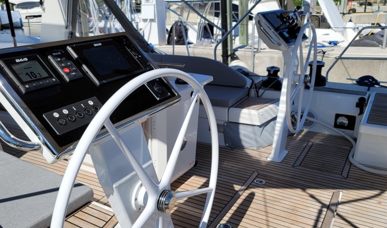 51 Beneteau 