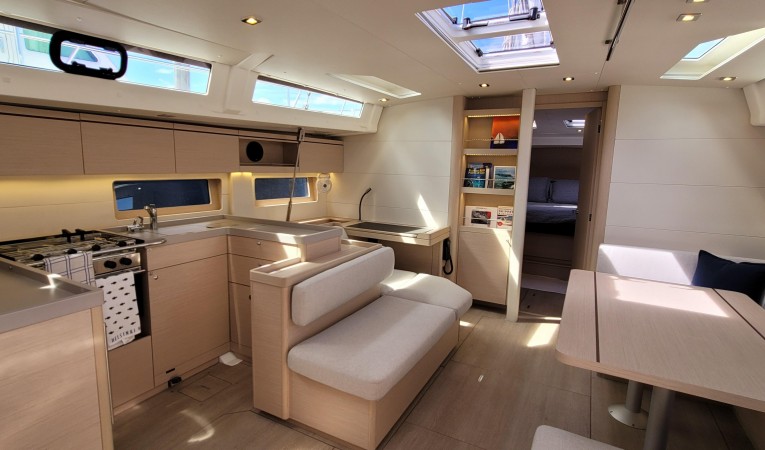 51 Beneteau 