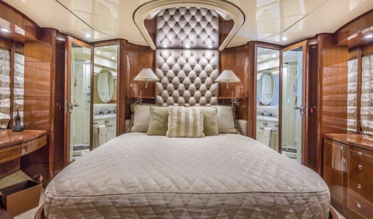 79 Leopard Master Stateroom