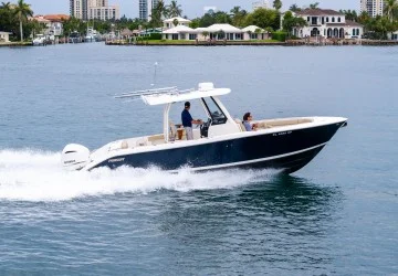 30' Pursuit 2019
