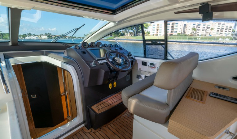 50 Azimut 
