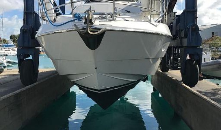 58 Azimut 