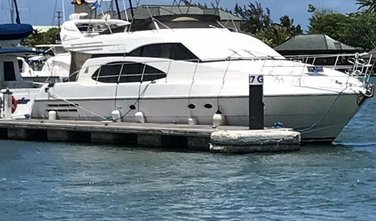 58 Azimut 