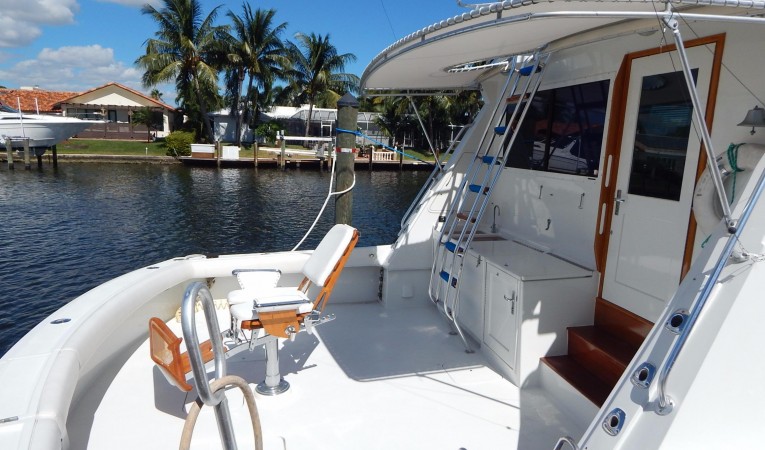 60 Hatteras Cockpit