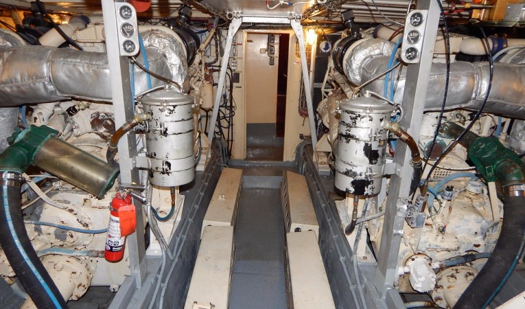 60 Hatteras Engine Room
