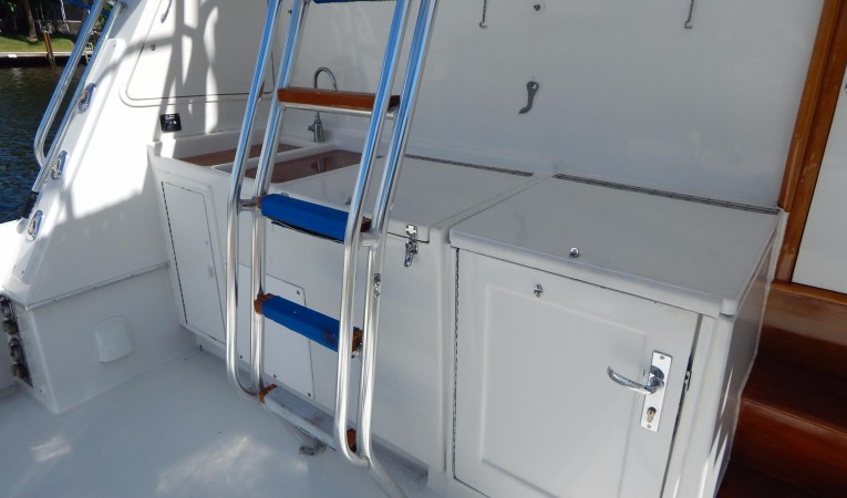 60 Hatteras Tackle Center