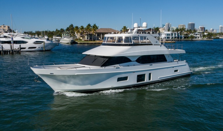 85 Ocean Alexander 