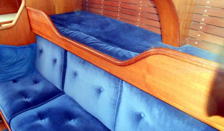 37 Nautor Swan Pilot berth on port