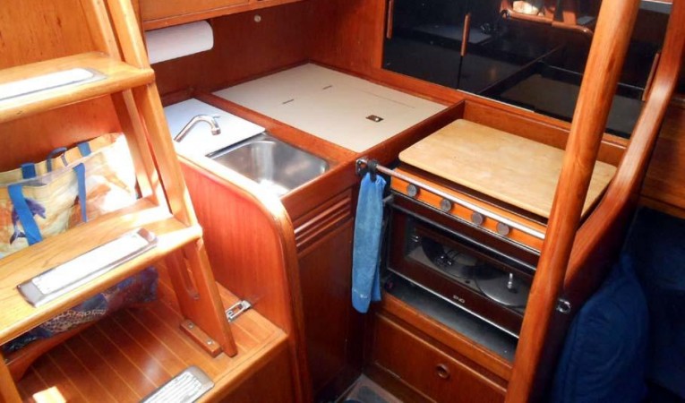 37 Nautor Swan Galley