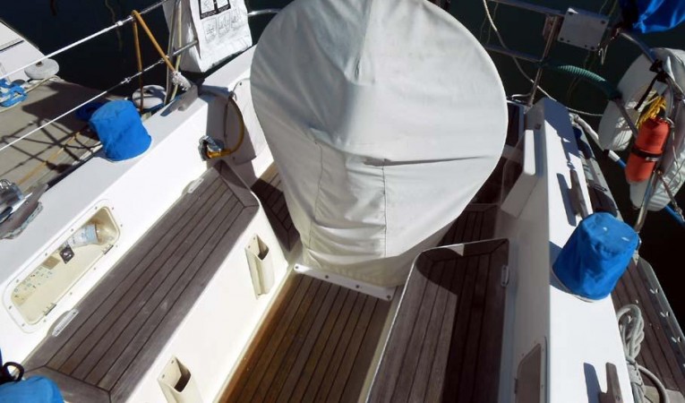 37 Nautor Swan Helm with cover on