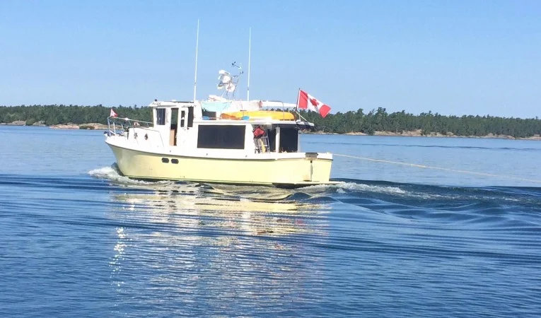 34 American Tug 