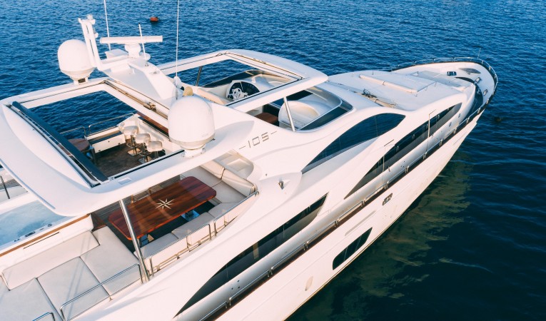 105 Azimut 