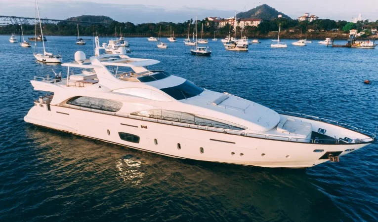 105 Azimut 