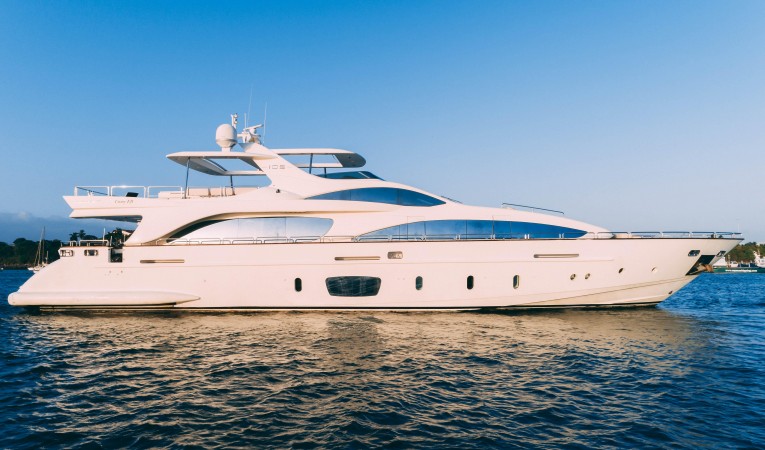 105 Azimut 