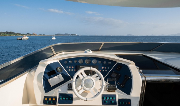 105 Azimut 