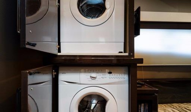 52 Carver Washer and Dryer