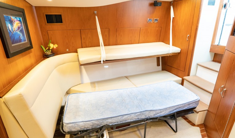 40 Cabo Additional 3rd Berth