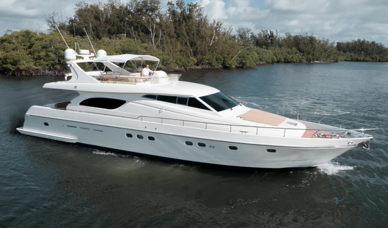 72 Ferretti Yachts 