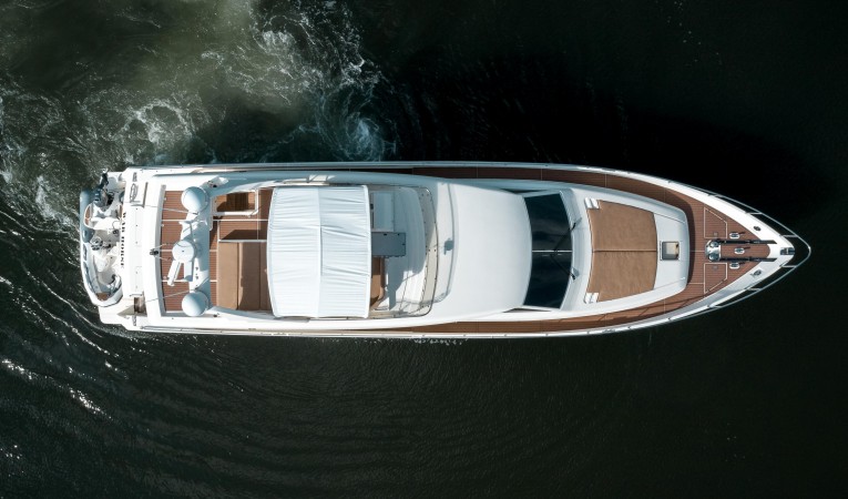 72 Ferretti Yachts 