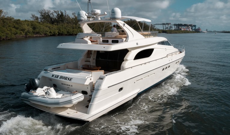 72 Ferretti Yachts 