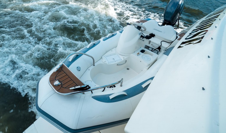 72 Ferretti Yachts 