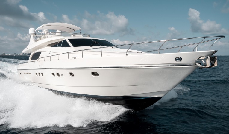 72 Ferretti Yachts 
