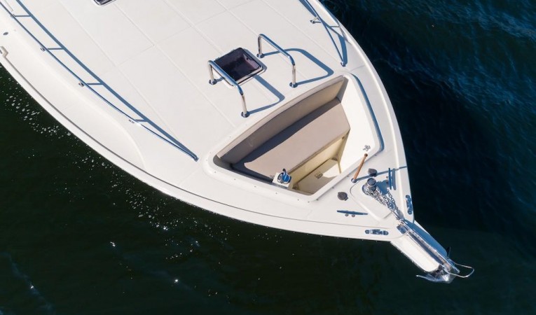 52 Midnight Lace Bow Rumble Seat