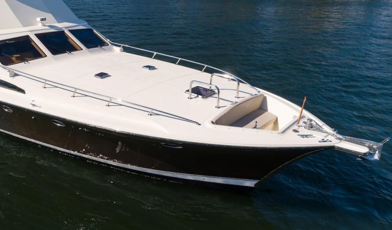 52 Midnight Lace Bow Rumble Seat